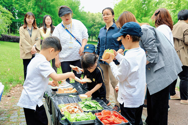 Mother’s Day celebration,Hiba Academy Nantong Nursery